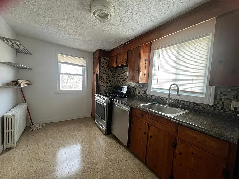 5 Colorado Ave #2 — Photo 4