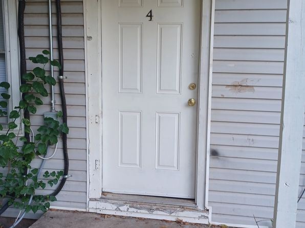 1405 NW Kingsbury Ave #4