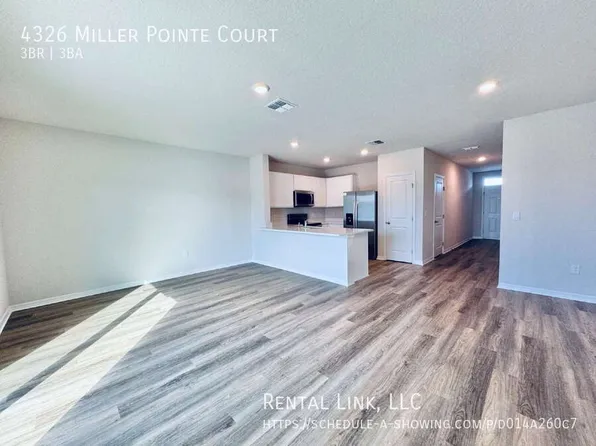 4326 Miller Pointe Ct, Bradenton, FL 34208