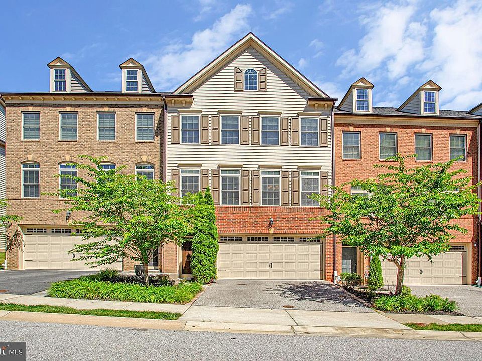 1st image of 214 Treyburn Way
