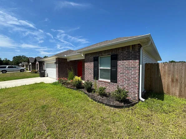 205 Redbud Ct, Jacksonville, AR 72076