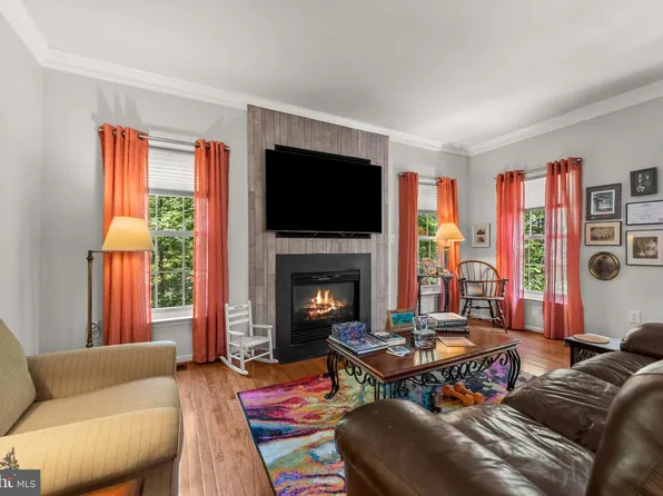 101 Milton Ave, Fallston, MD 21047