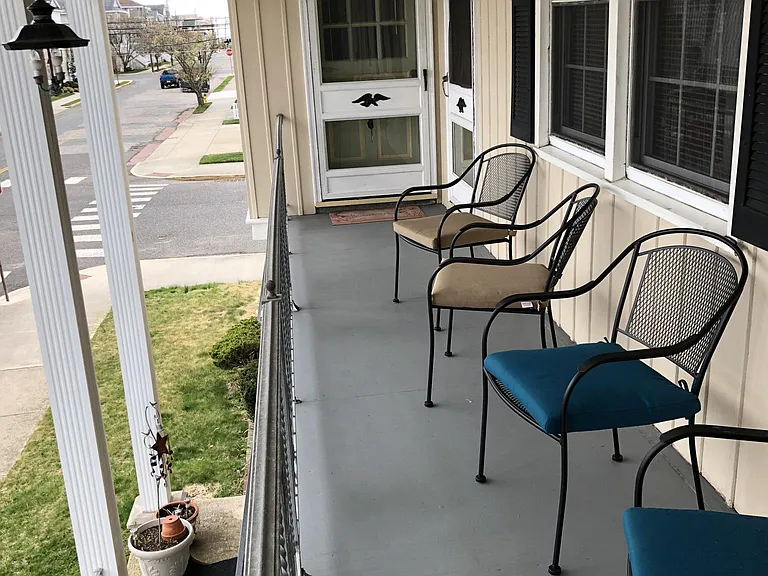 1600 Asbury Ave #E — Photo 10