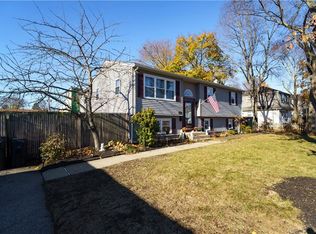 127 Aborn Ave, Warwick, RI 02888