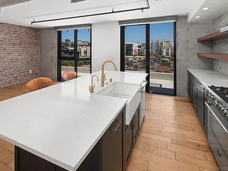 1780 Kettner Blvd #802 — Photo 8