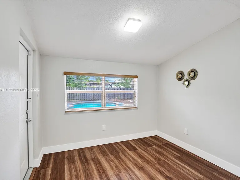 2281 SW 15th St — Photo 7