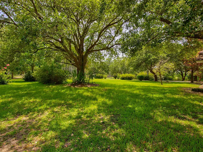 14320 Mallett Rd — Photo 8