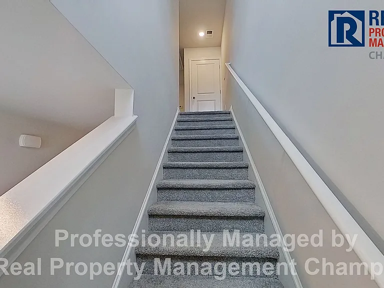 3110 Lobelia Ln — Photo 10