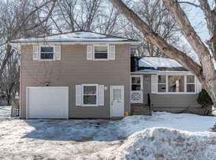 1330 Ripley Ave, Saint Paul, MN 55109