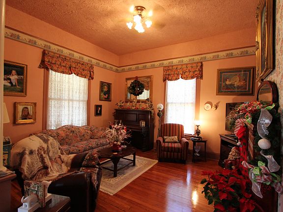 4th image of 603 N St E