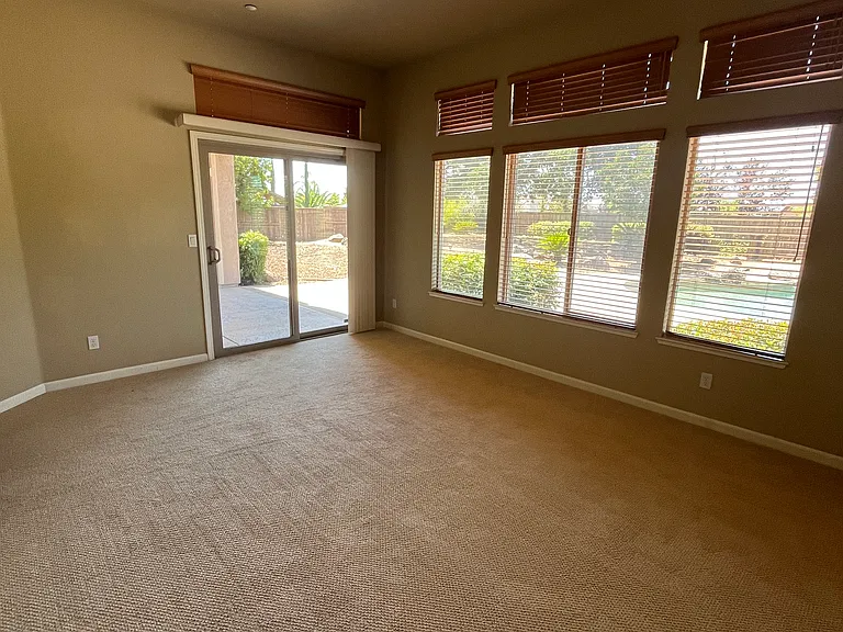 1581 Bella Cir — Photo 26