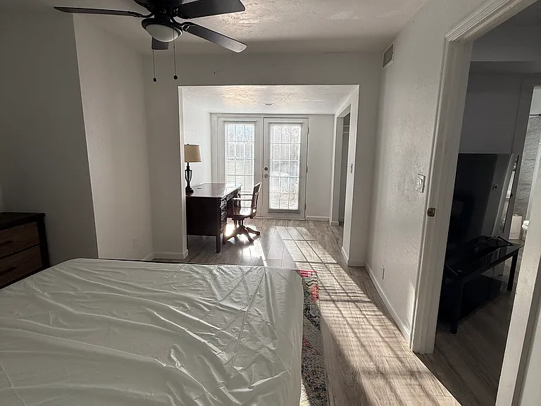 478 E Sycamore St #1 — Photo 5
