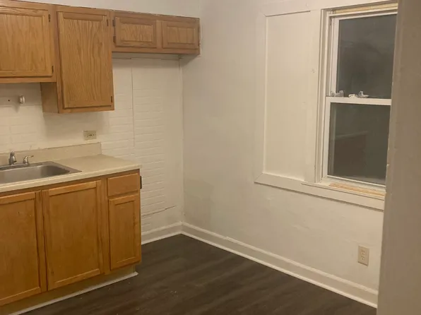 32453 Muskegon Ct, Westland, MI 48186