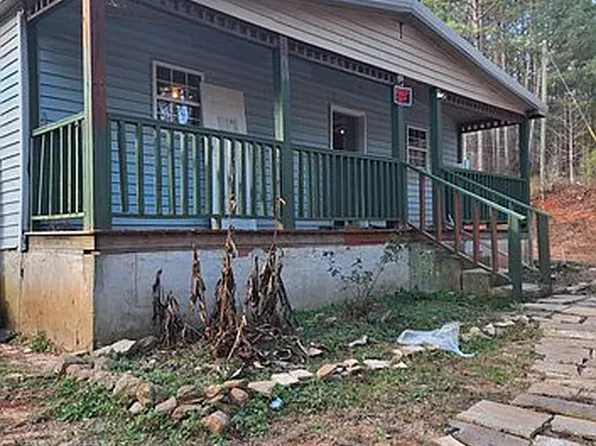 288 Jarrell Hogg Rd, West Point, GA 31833