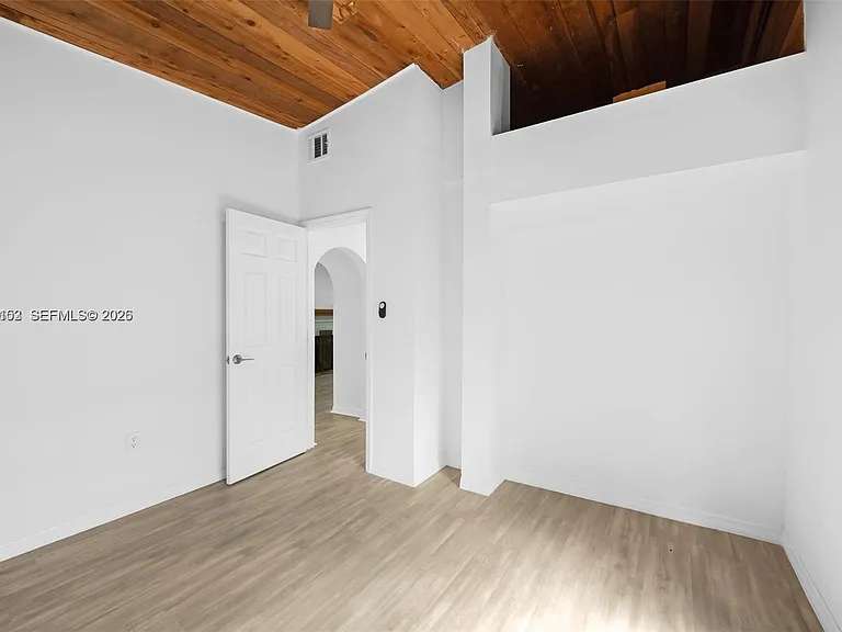 1640 Funston St — Photo 7