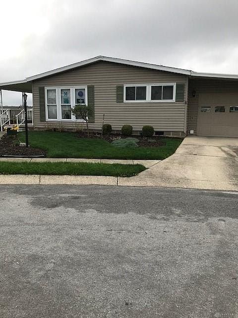 1st image of 315 Village Ct