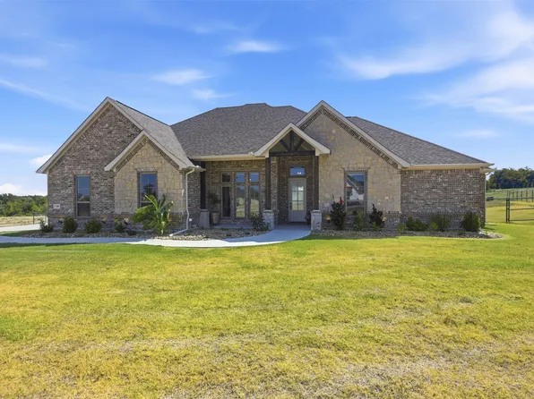 300 Spanish Oak Ct, Weatherford, TX 76085