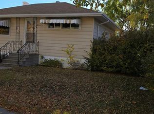 488 Northmount Dr NW, Calgary, AB T2K3H9