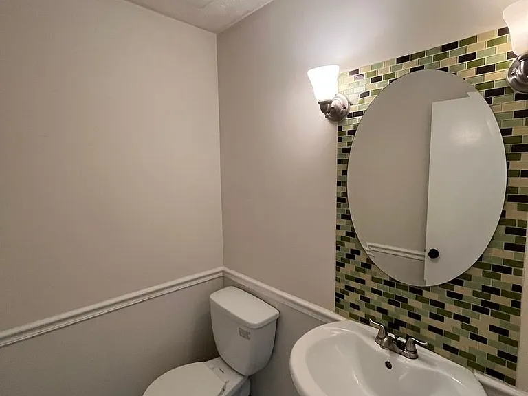 3911 Curry St — Photo 25