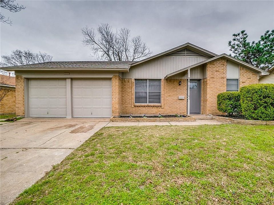 1st image of 208 N Bernice Dr