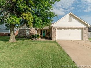 12506 E 82nd St N, Owasso, OK 74055