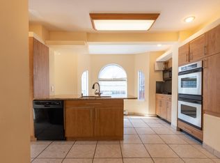 1500 Kinsdale St #1, Philadelphia, PA 19126