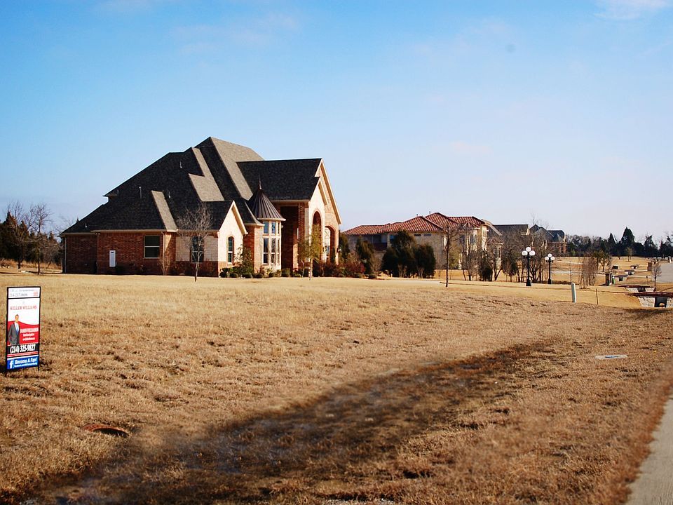 1st image of 339 Yosemite Falls Dr