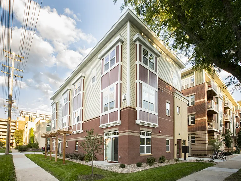 103 S Mills St #102 — Photo 5