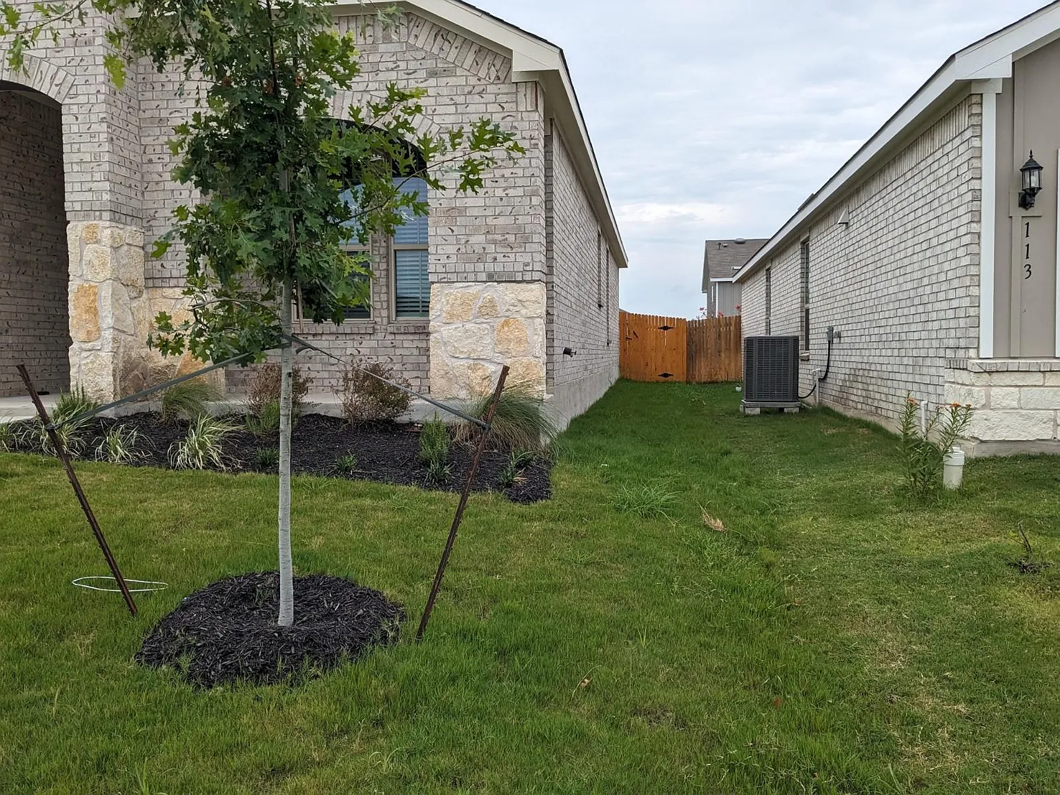 3 bed, 1743 sqft, $2,100 — Photo 4