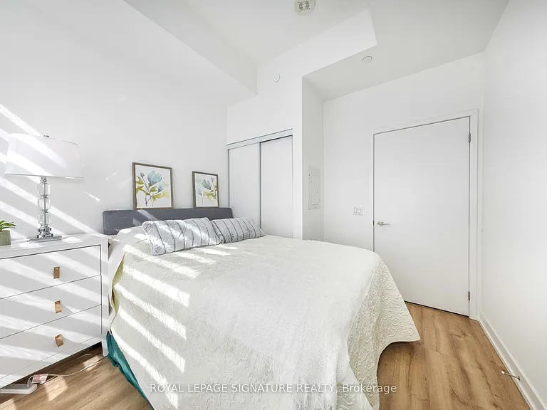 135 E Liberty St #Penthouse 9 — Photo 14
