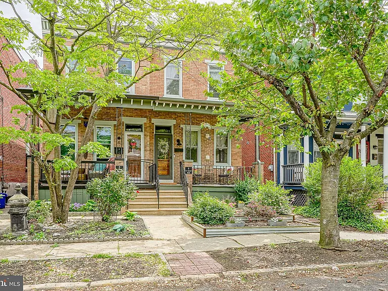 6 E Collings Ave — Photo 27