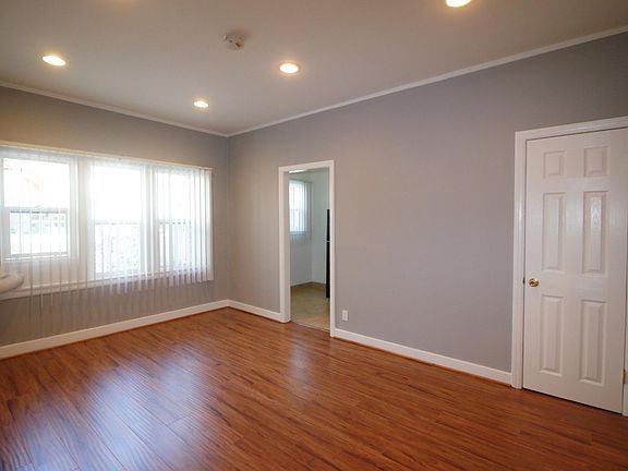 3rd image of 777 S Westmoreland Ave APT 108