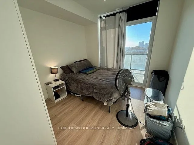 741 King St W #707 — Photo 6
