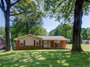 6514 Tomahawk Ln, Charlotte, NC 28214