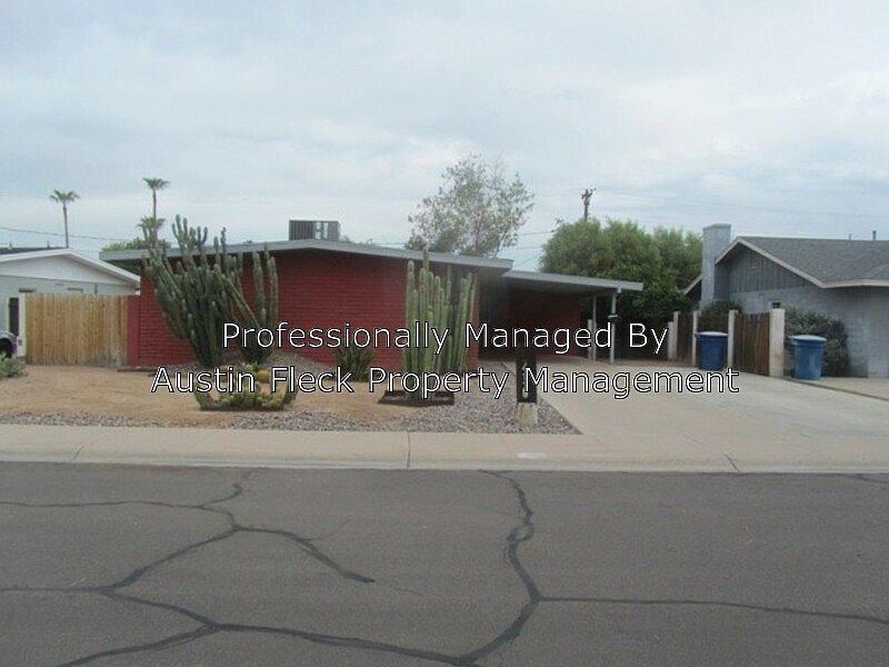 1st image of 1230 E Loma Vista Dr