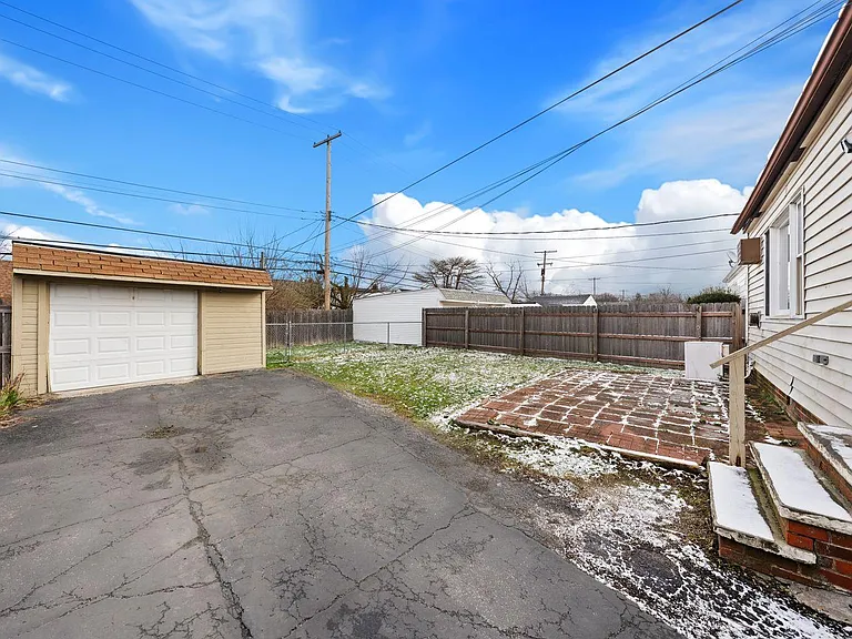 4153 Stilmore Rd — Photo 4