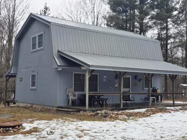 6250 10th Ave, Blanchard, MI 49310