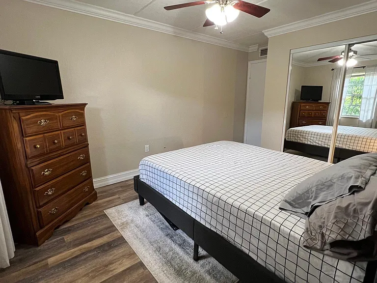 5221 Bayshore Blvd #27 — Photo 14