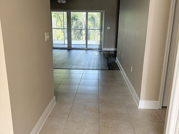 3rd image of 960 Starkey Rd APT 1501