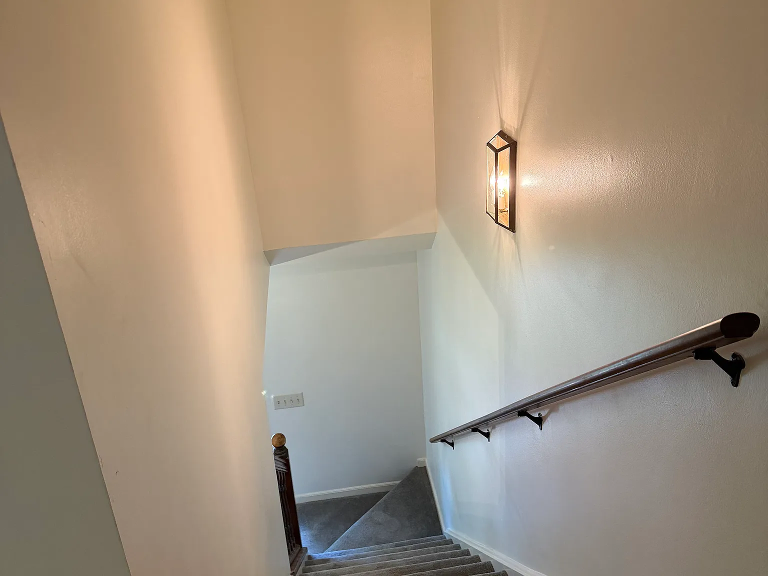 2 bed, 2.5 bath, 1300 sqft, $2,250 — Photo 4
