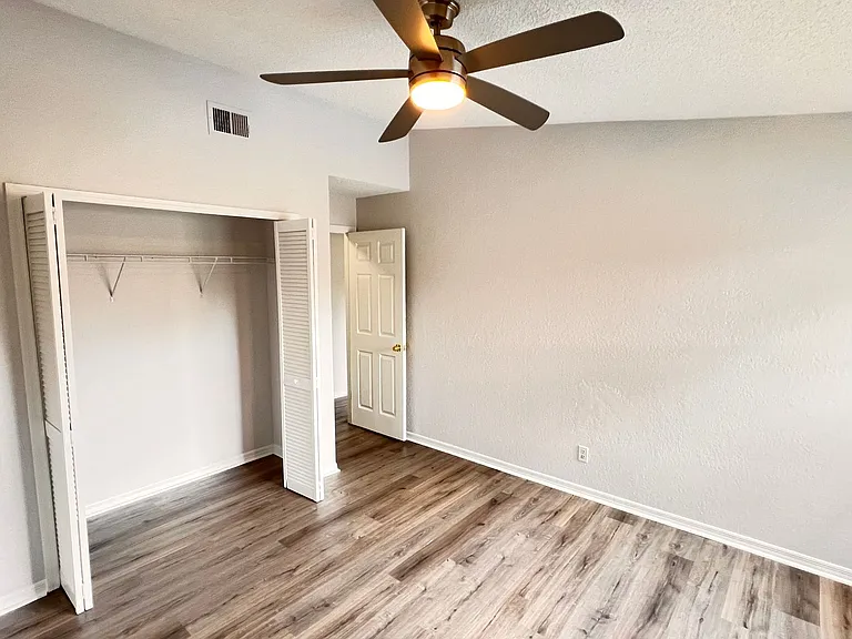 3043 Antique Oaks Cir #170 — Photo 22