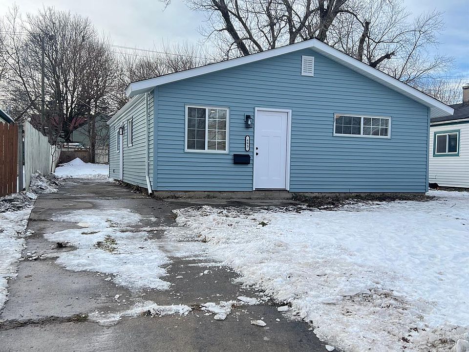 1st image of 493 Emerson Ave