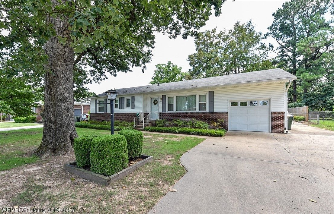 3600 Boston St, Fort Smith, AR 72903 | Zillow