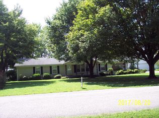203 Riggs Ave, Portland, TN 37148