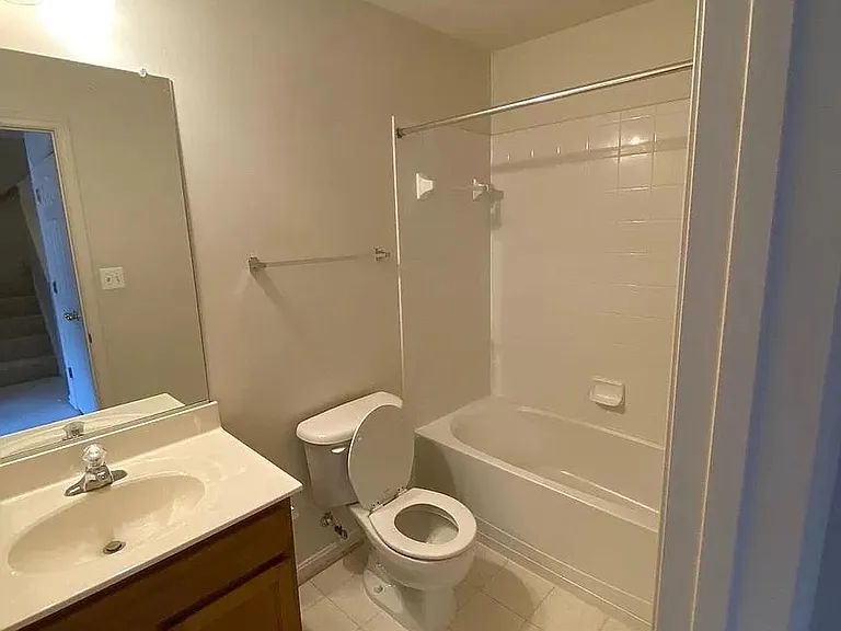 5215 Drakes Ct — Photo 12