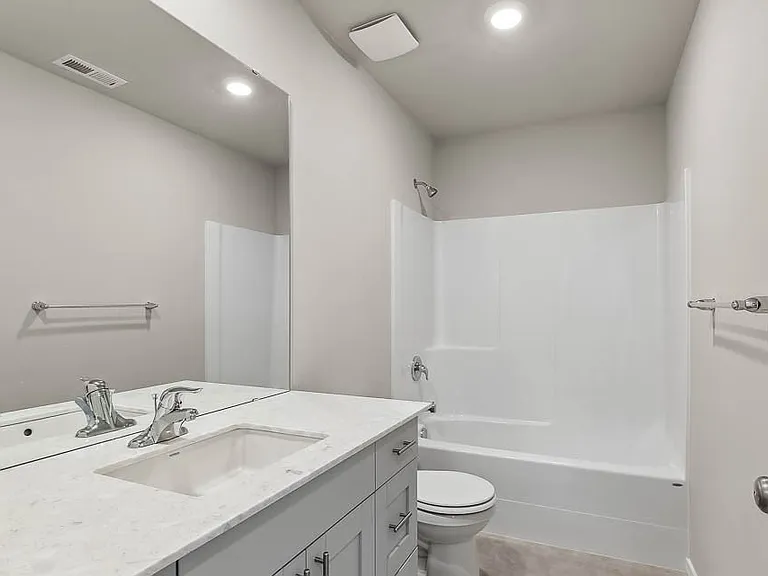 1441 SW Fielder Pl — Photo 22