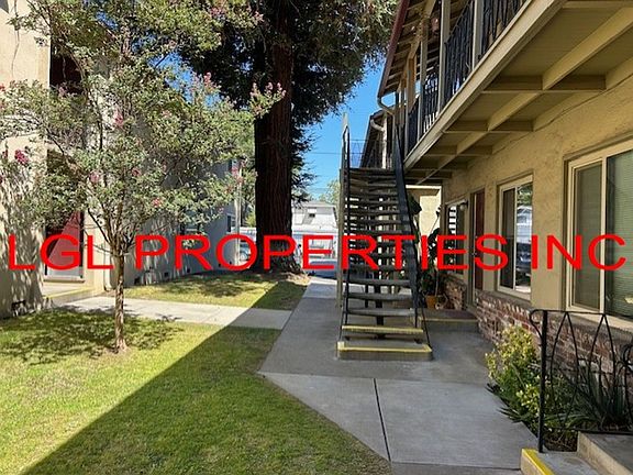 2nd image of 2627 U St APT 2