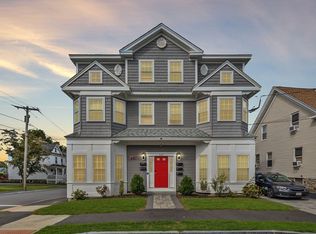 127 Marblehead St #A, North Andover, MA 01845