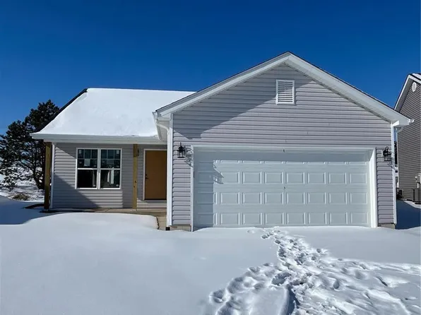 1374 Orchard Lakes Cir, Belleville, IL 62220