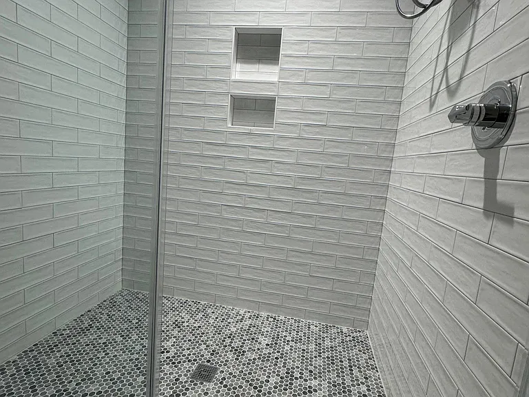 102 N Jarvis St #A — Photo 6